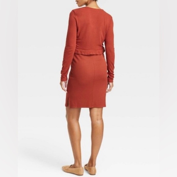 Isabel Maternity Ruffle Crop Top Size Large - Picture 2 of 6